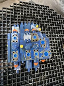 Liebherr Bloc de vannes